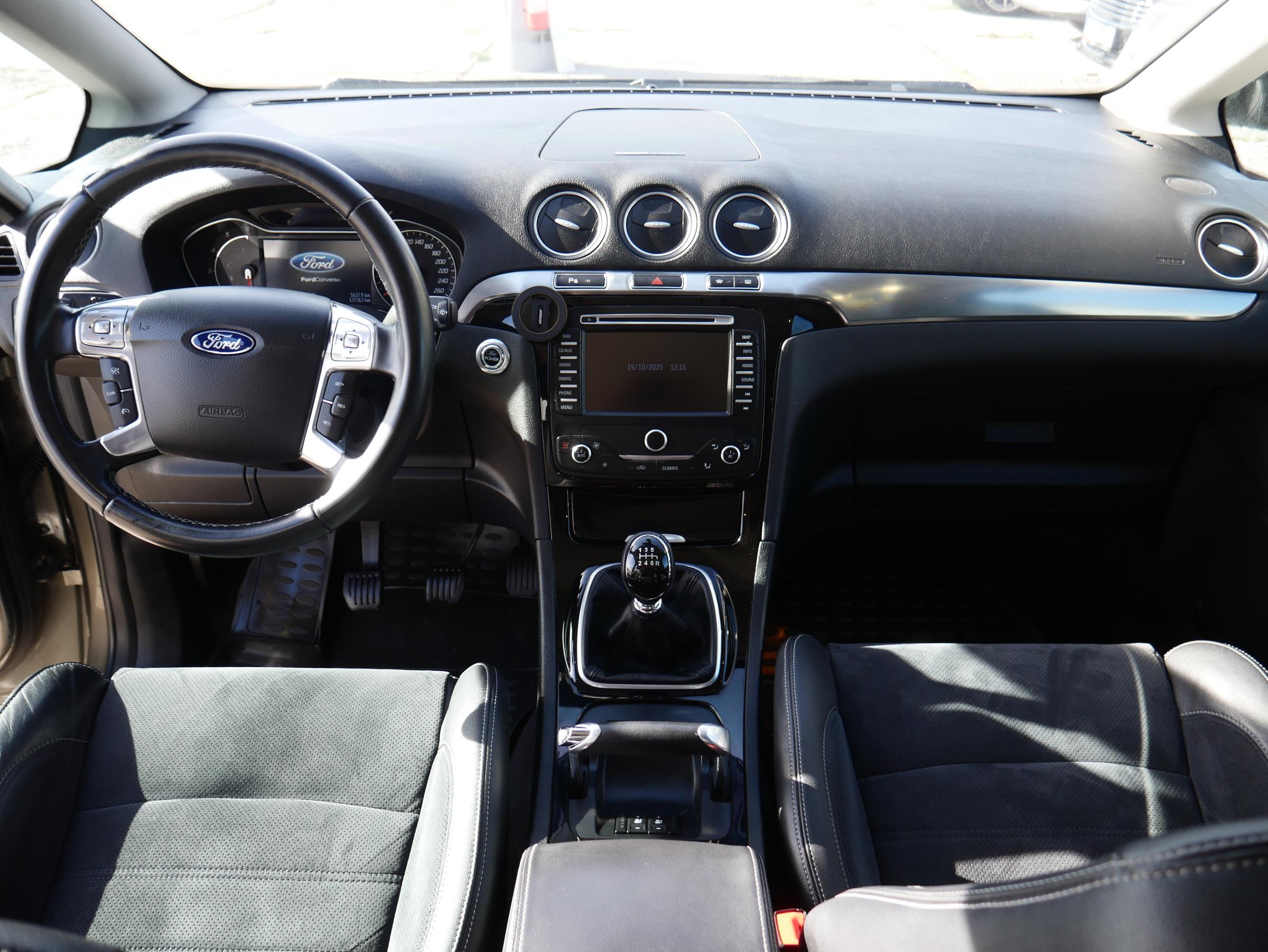 Ford S-MAX, 2012 - pohled č. 8