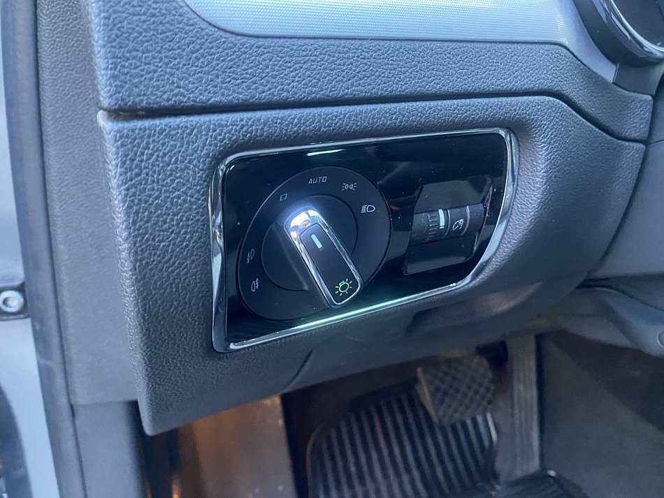 Škoda Superb II 2.0 TSi Ambition