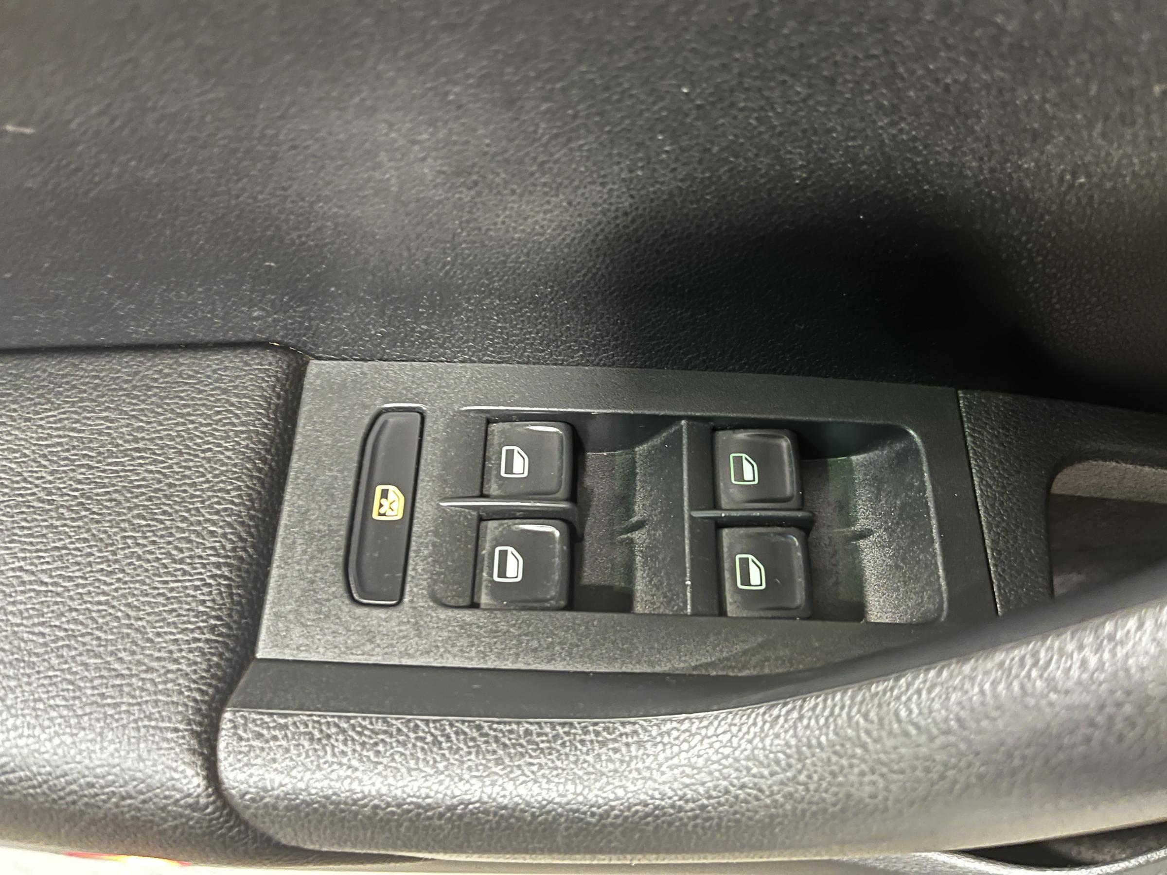 Škoda Octavia III, 2013 - pohled č. 12