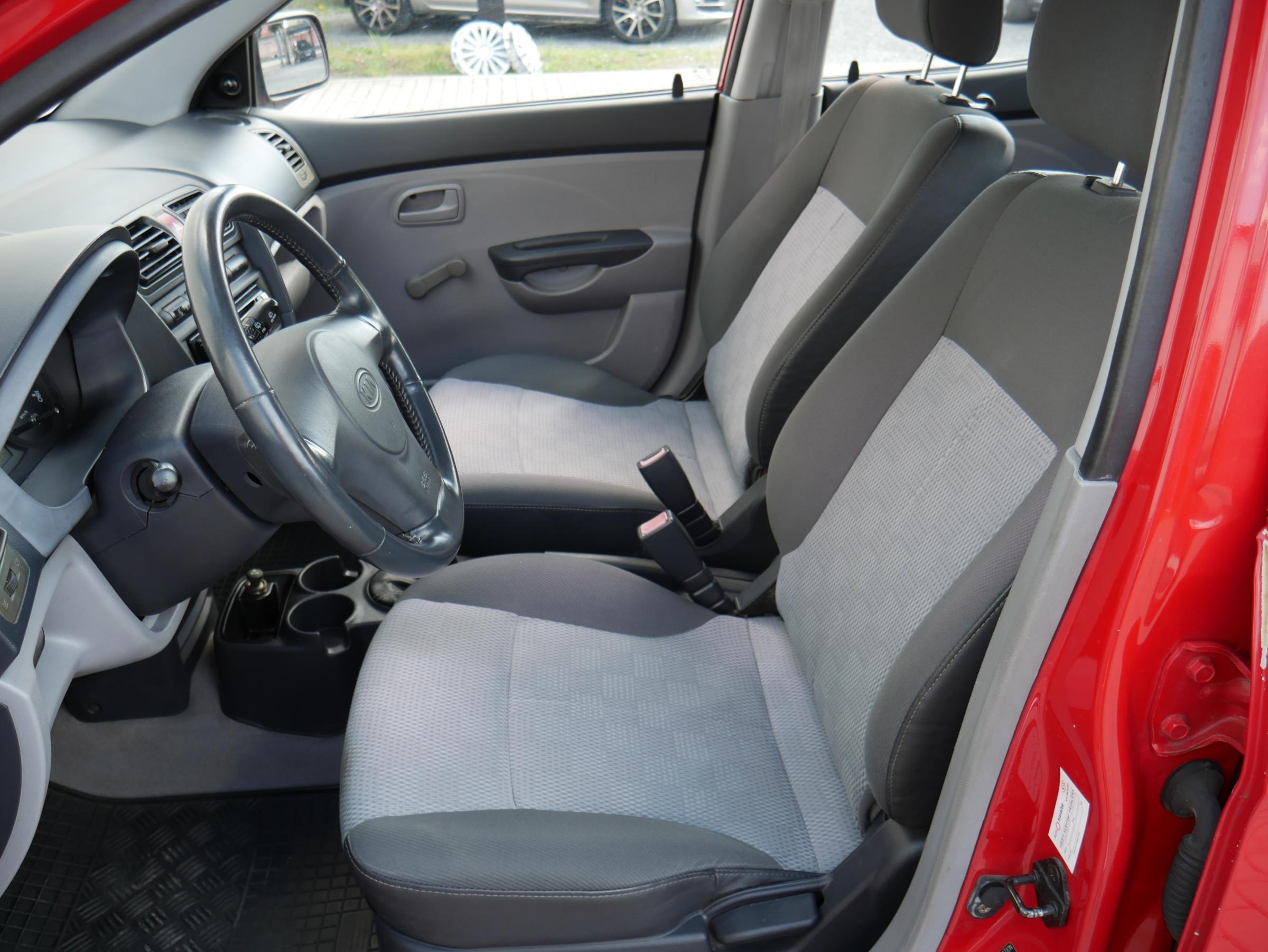 Kia Picanto, 2006 - pohled č. 9