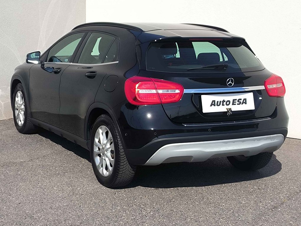Mercedes-Benz GLA 2.2CDi  GLA 200d 4Matic