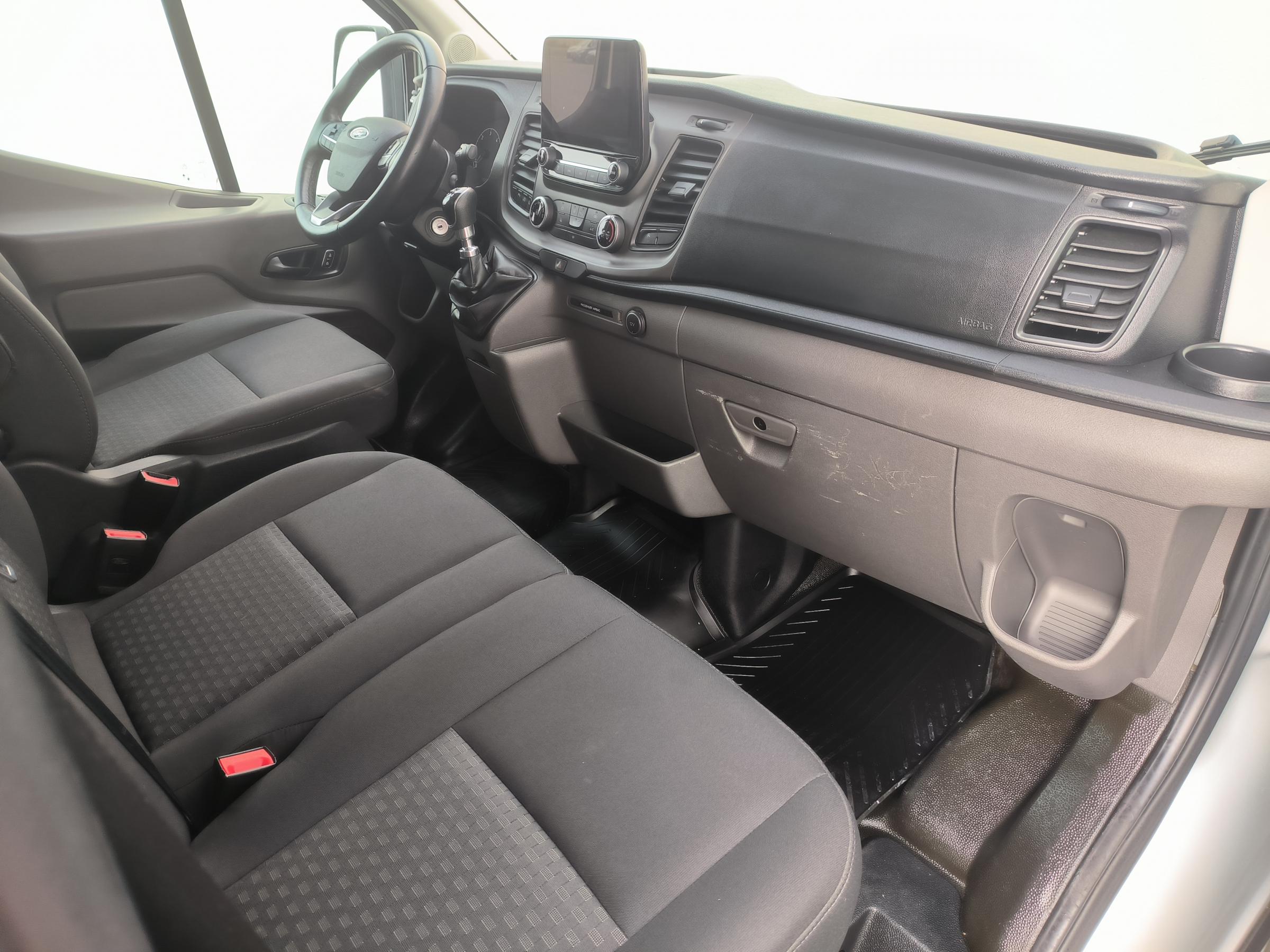 Ford Transit, 2021 - pohled č. 12