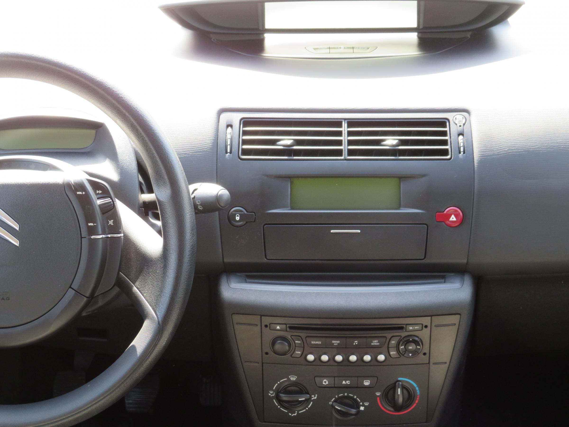 Citroën C4, 2006 - pohled č. 9