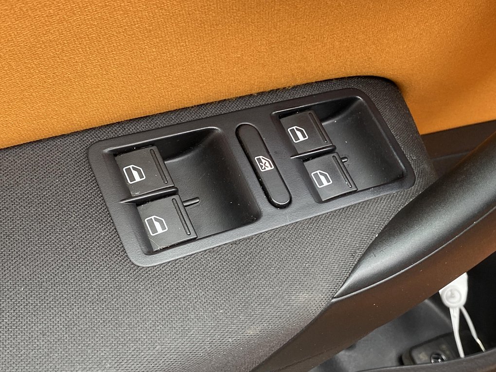 Volkswagen Polo 1.2 TSi CROSS