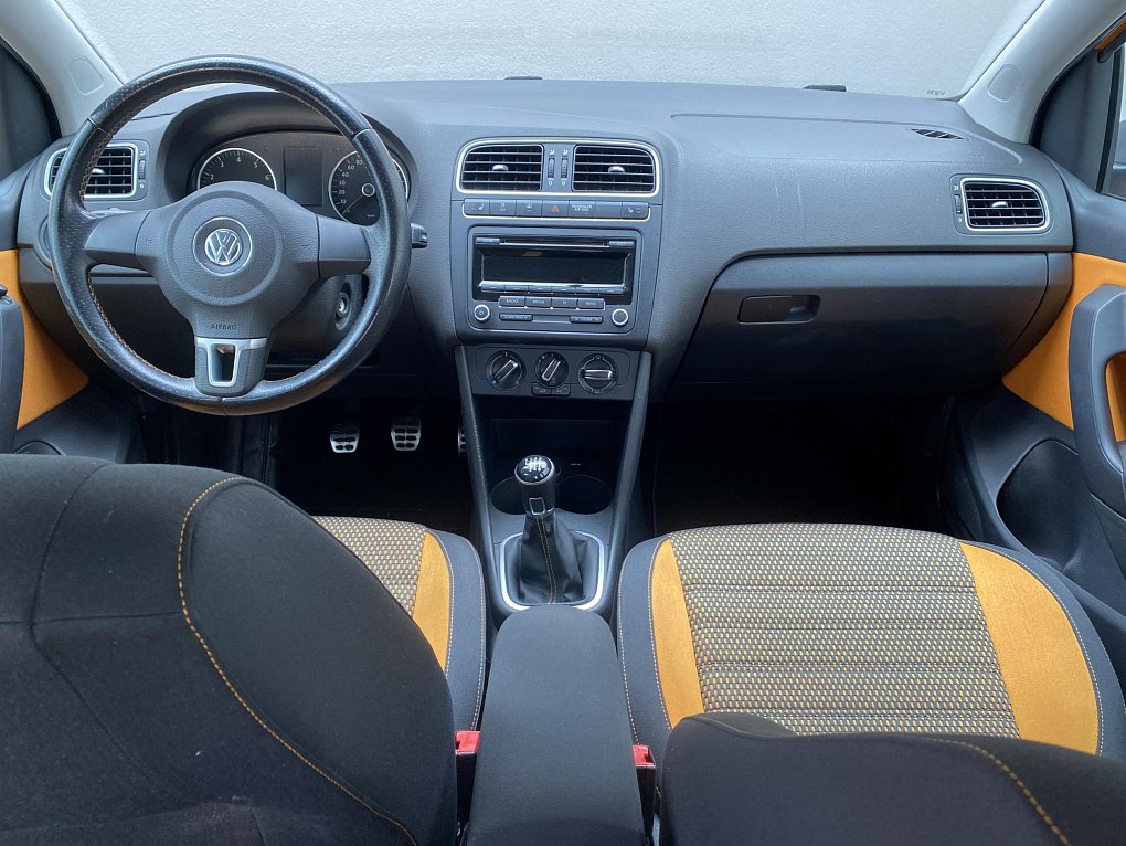 Volkswagen Polo 1.2 TSi CROSS