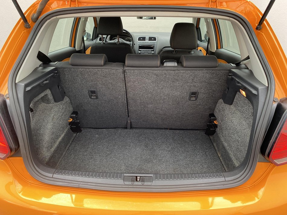 Volkswagen Polo 1.2 TSi CROSS