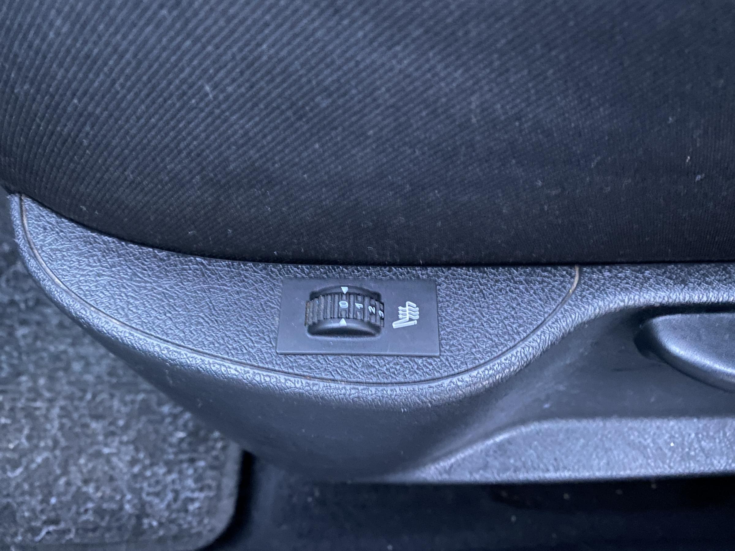 Peugeot 207, 2010 - pohled č. 11