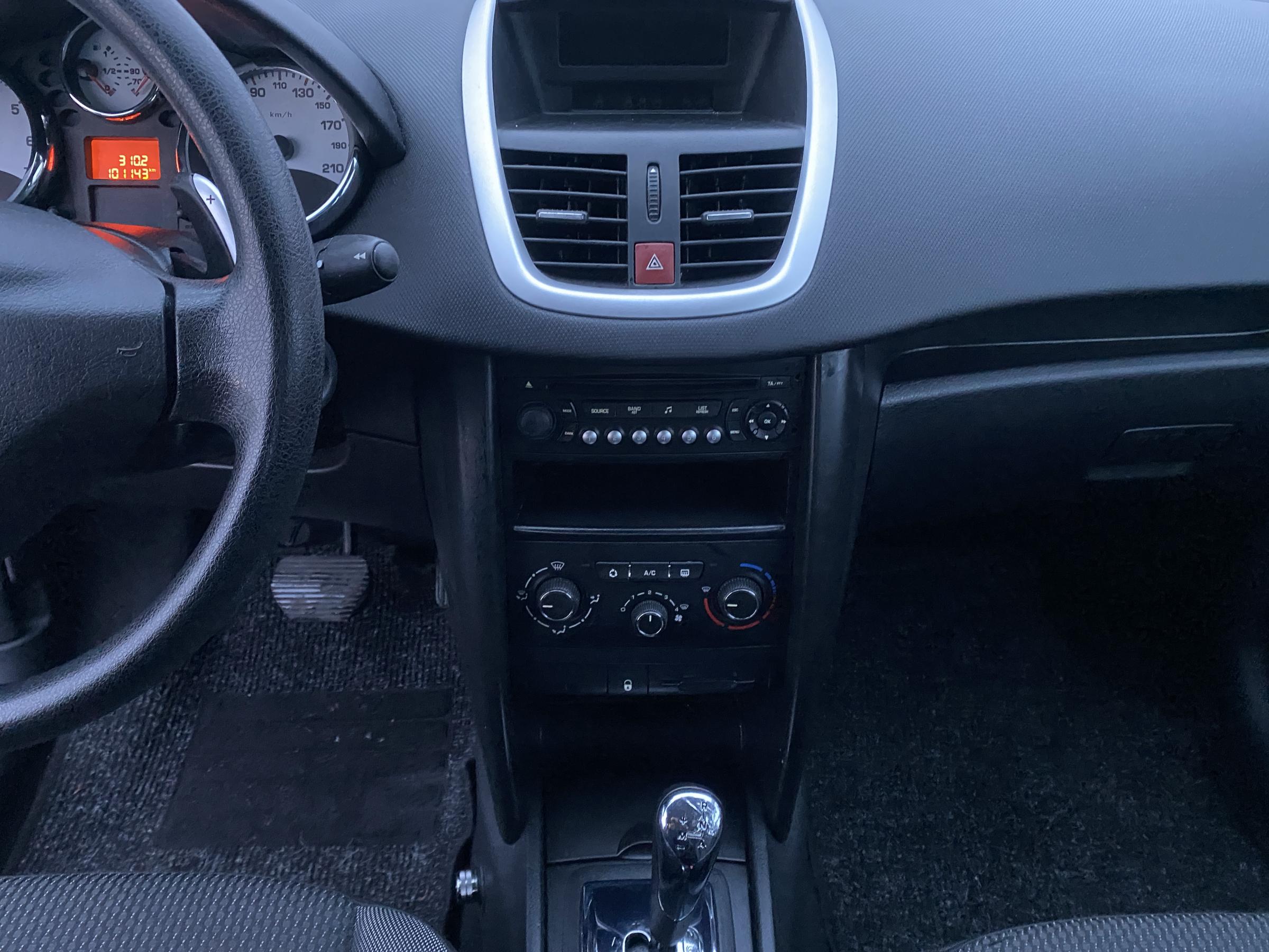 Peugeot 207, 2010 - pohled č. 13