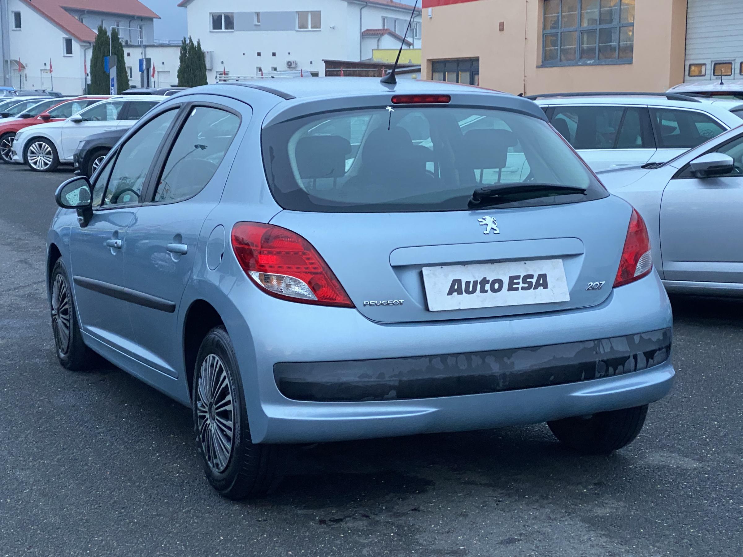 Peugeot 207, 2010 - pohled č. 4