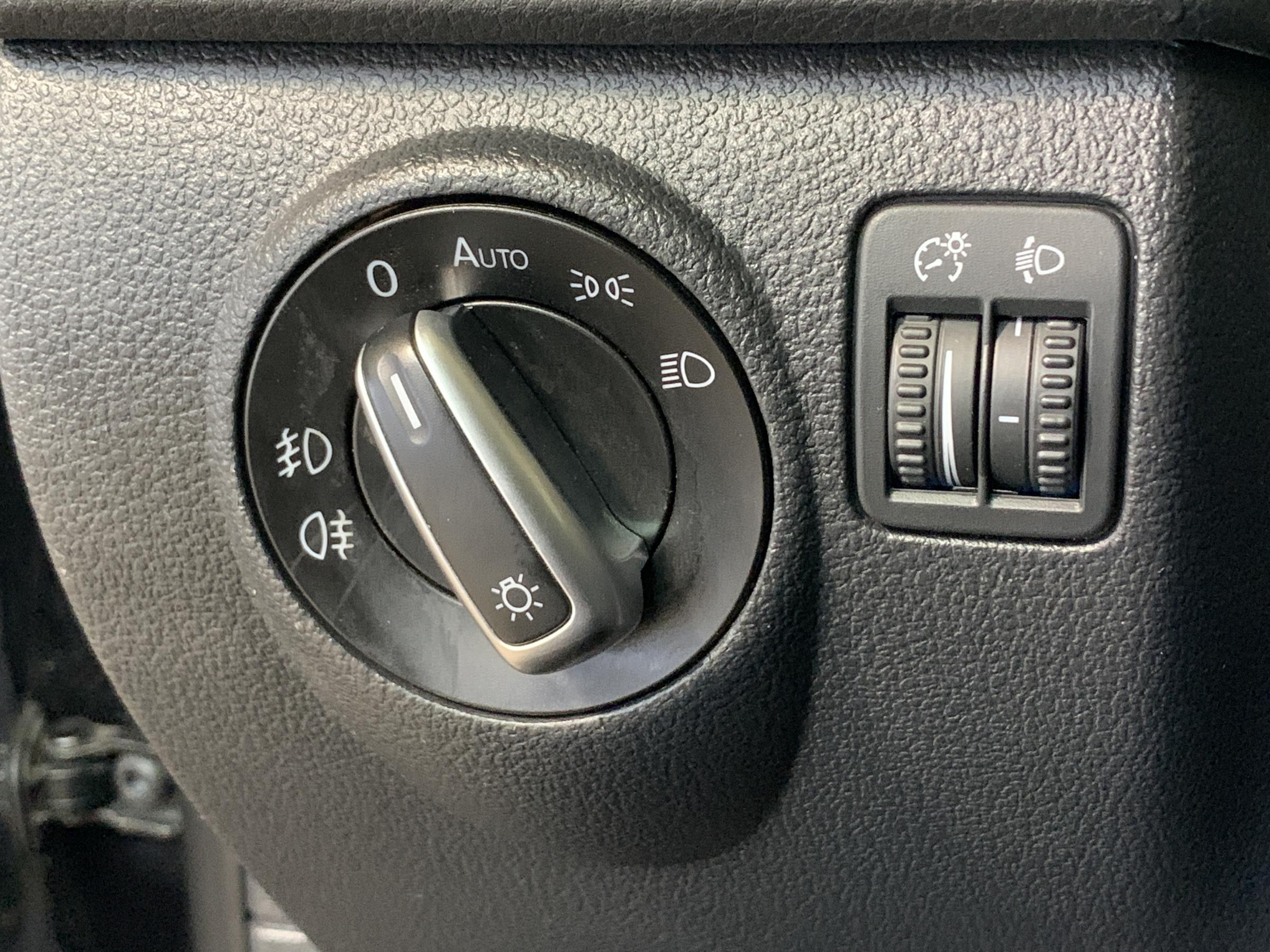 Volkswagen Tiguan, 2013 - pohled č. 17