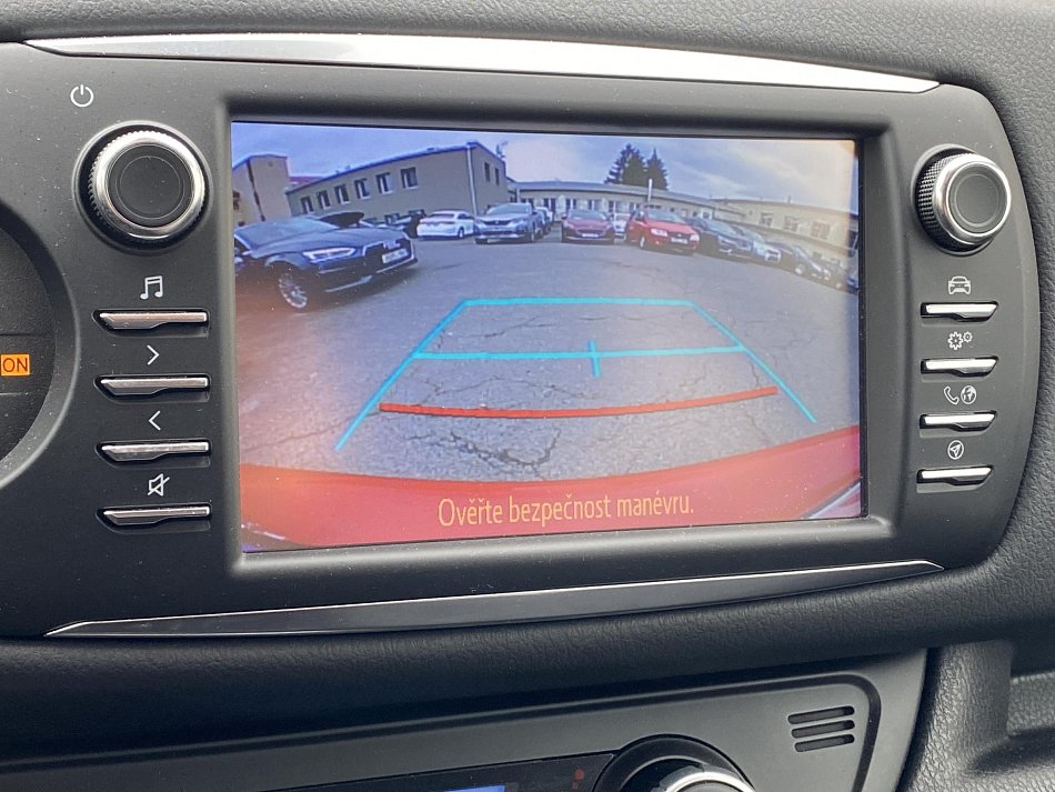 Toyota Yaris 1.5 b - Hybrid 