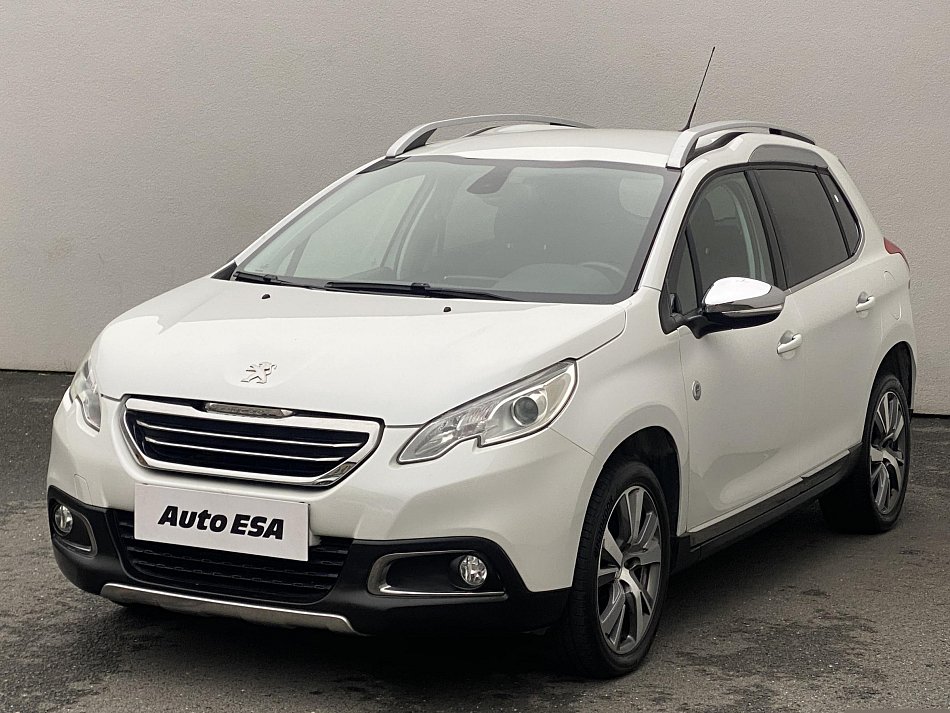 Peugeot 2008 1.2PT Crossway