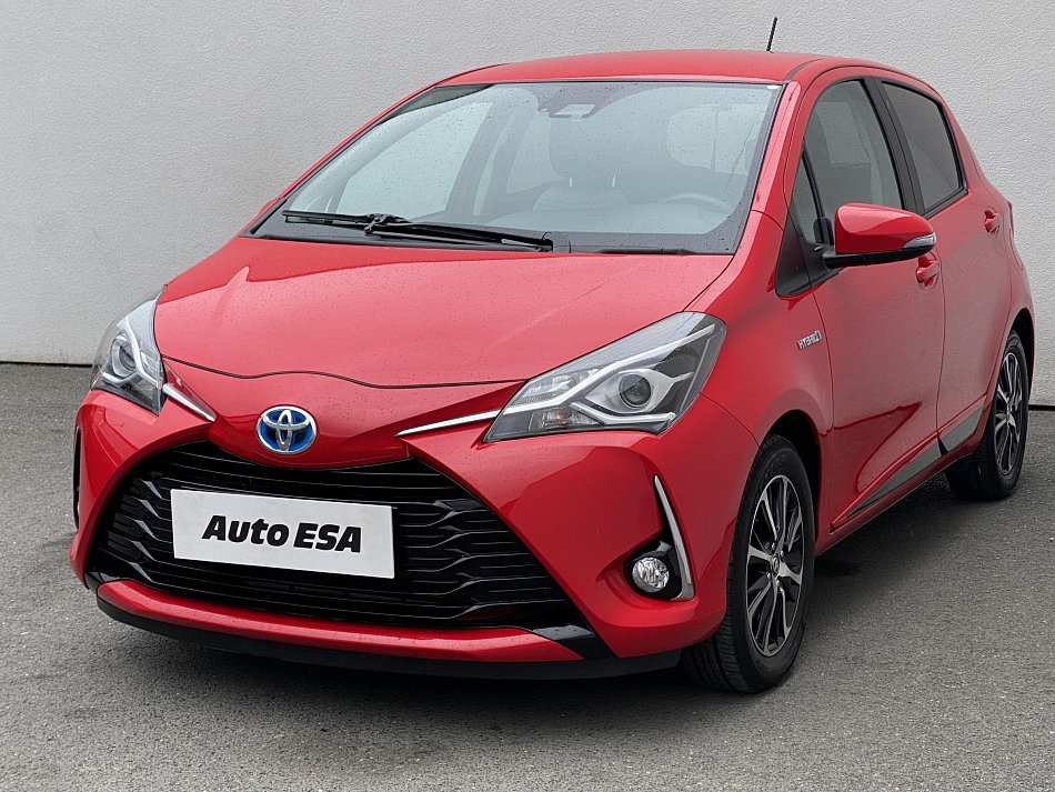 Toyota Yaris 1.5 b - Hybrid 