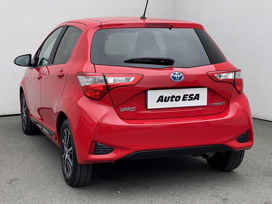 Toyota Yaris 1.5 b - Hybrid 