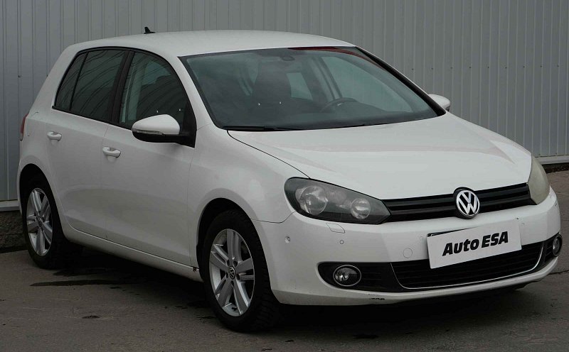 Volkswagen Golf 1.6 TDi 