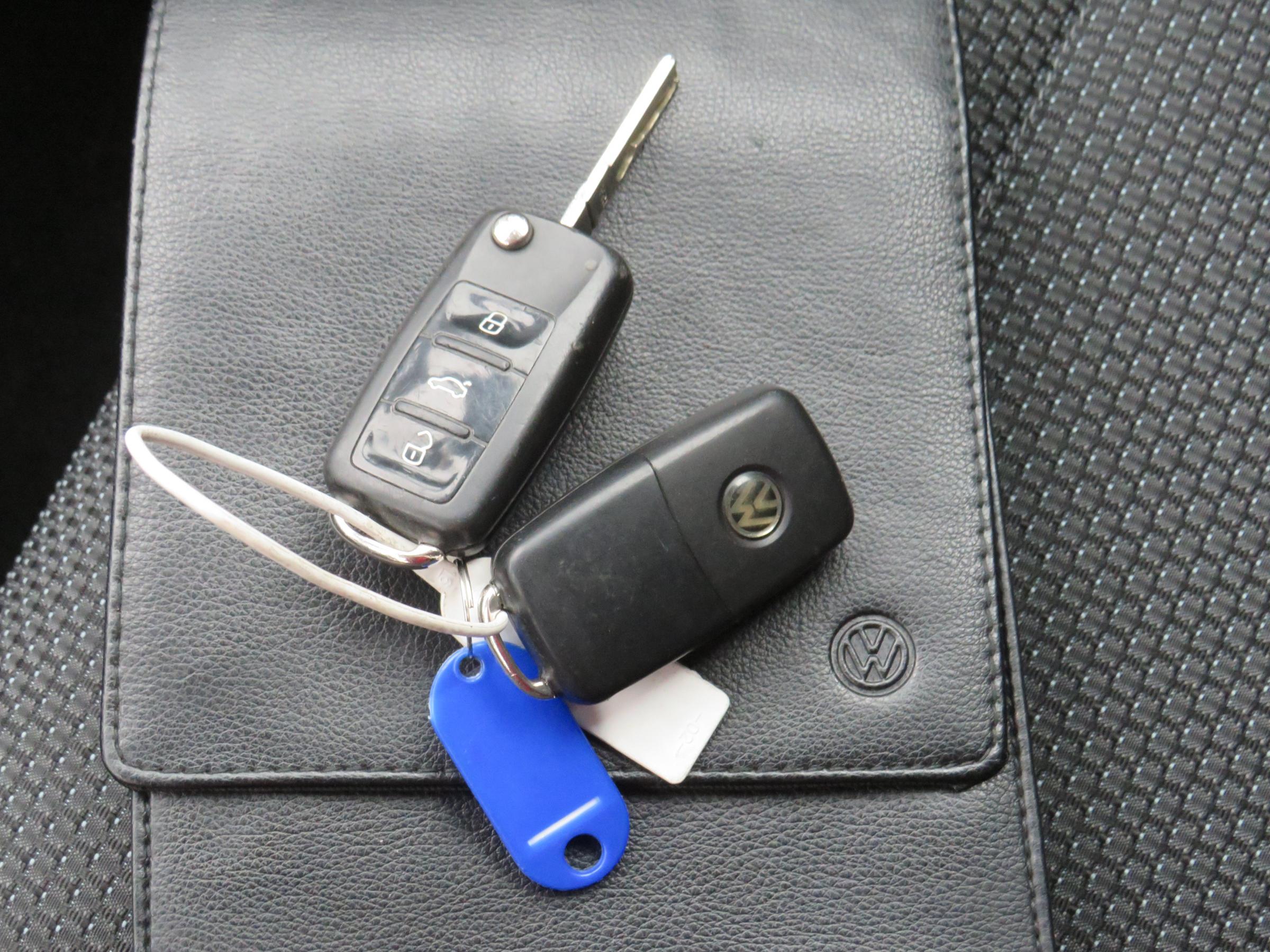 Volkswagen Touran, 2014 - pohled č. 19