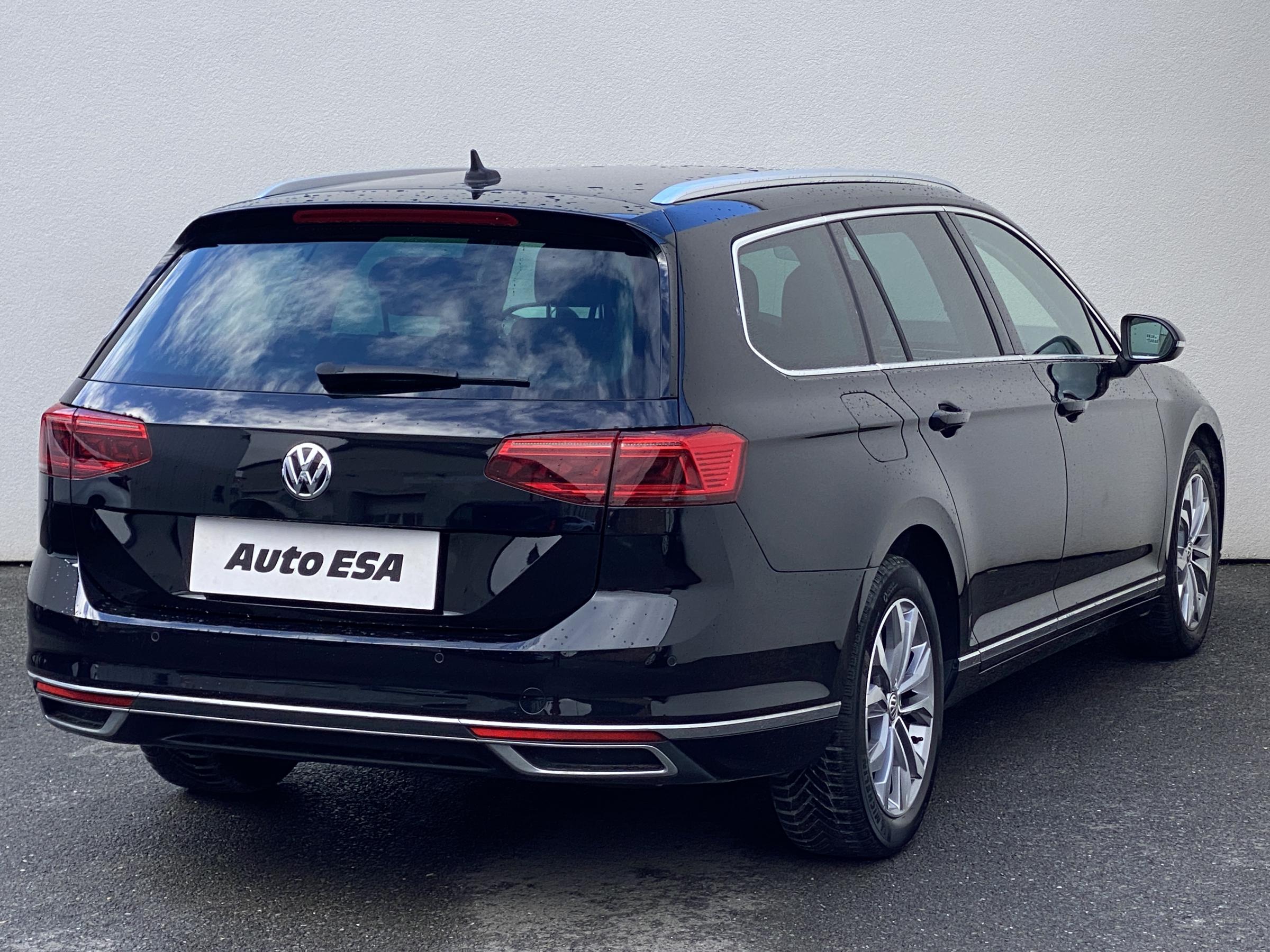 Volkswagen Passat, 2020 - pohled č. 4