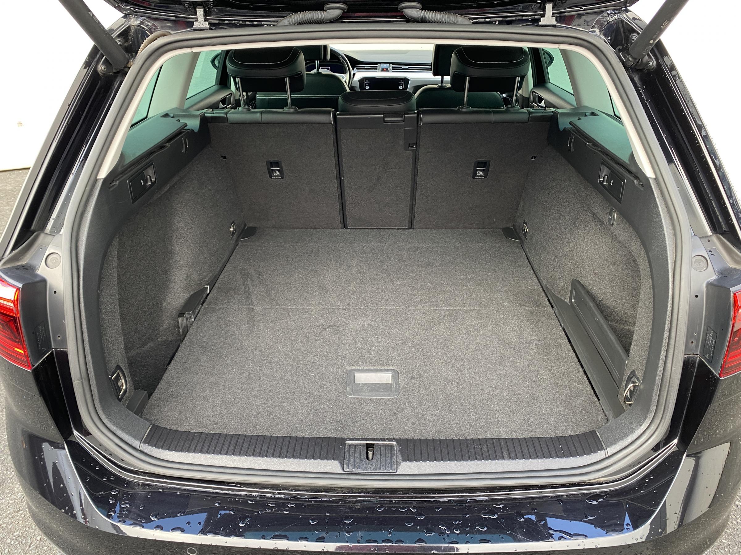 Volkswagen Passat, 2020 - pohled č. 7