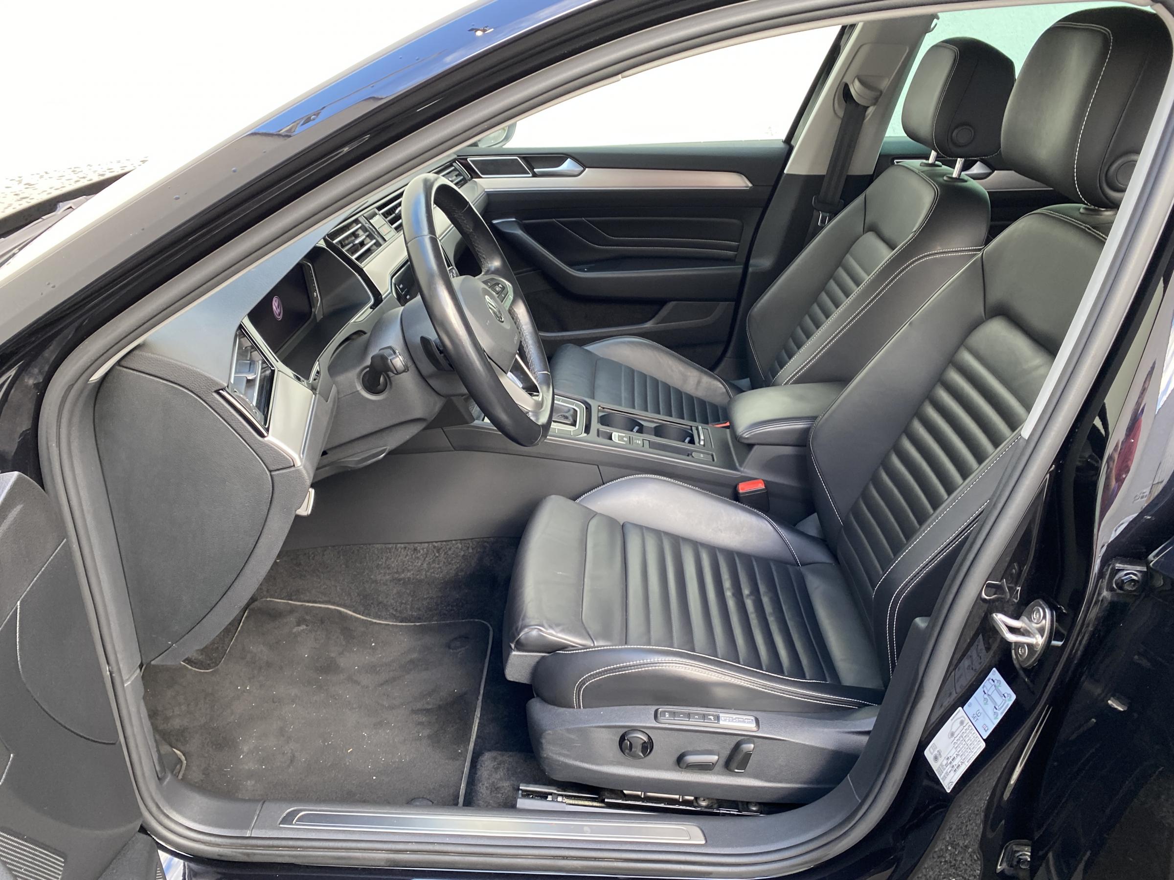 Volkswagen Passat, 2020 - pohled č. 9