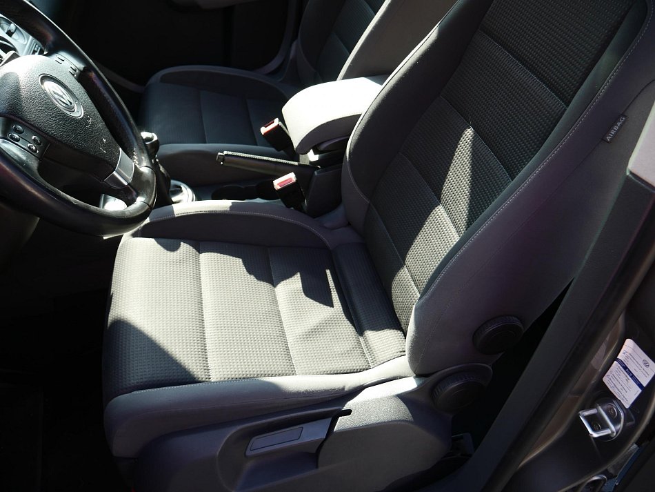 Volkswagen Touran 1.4 TSI 