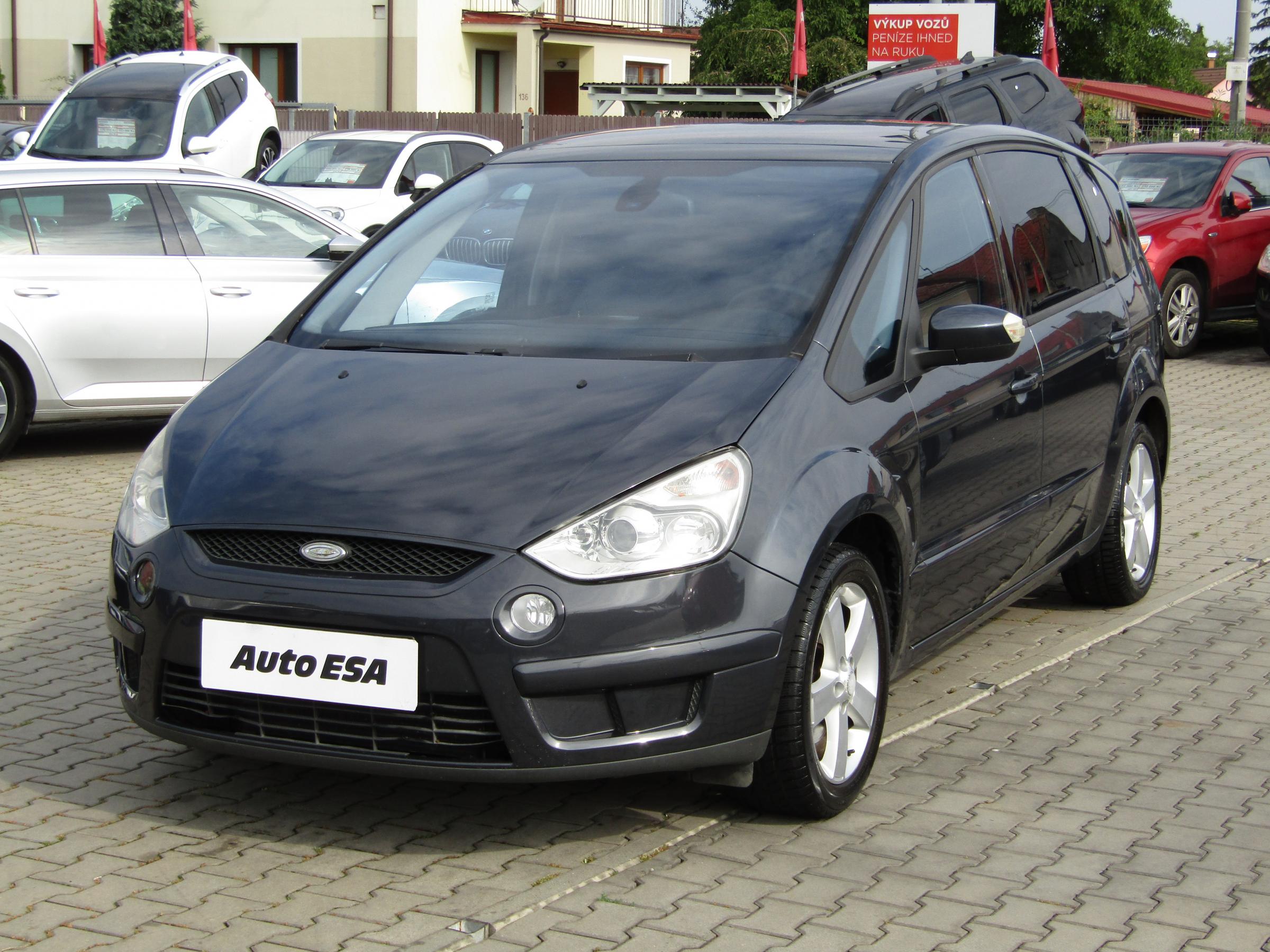 Ford S-MAX, 2008 - pohled č. 3