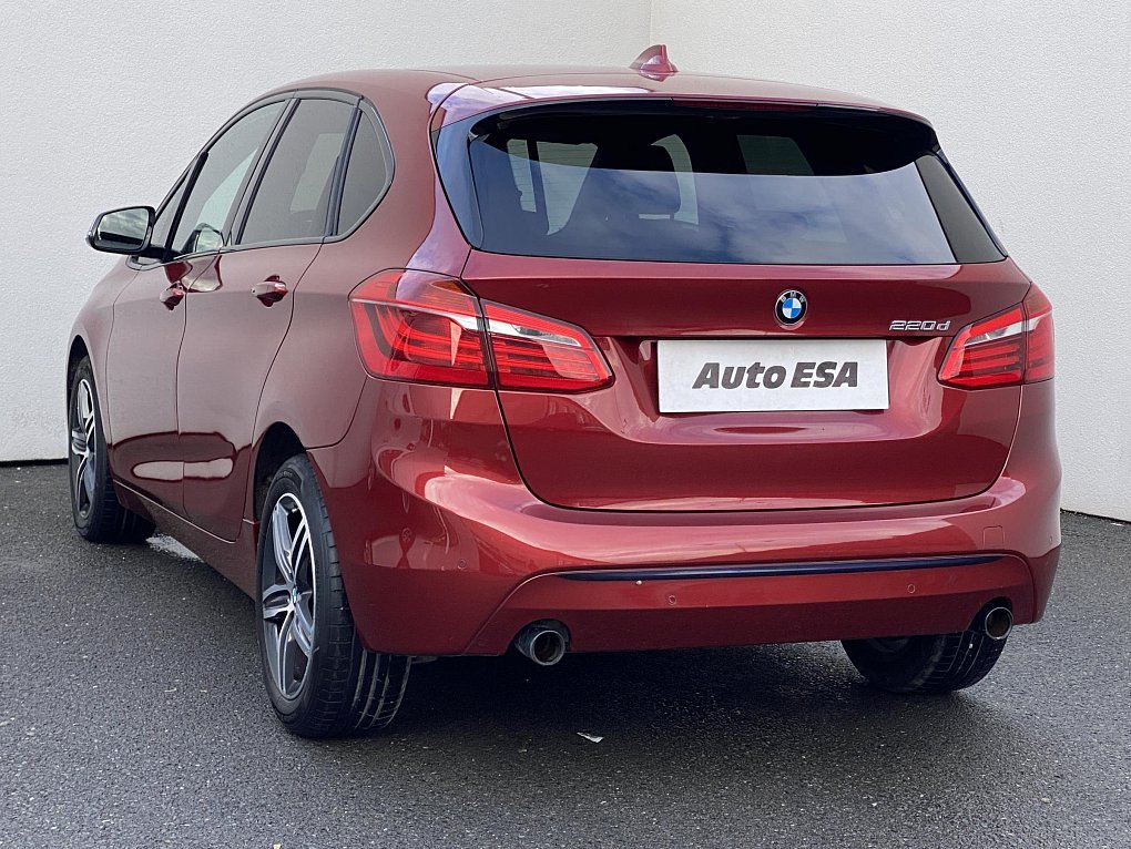 BMW Řada 2 2.0 D Sport 220d