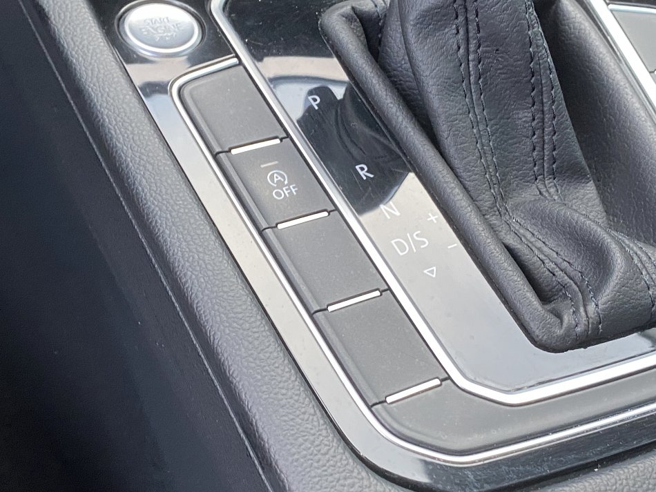 Volkswagen Passat 2.0TDi Elegance 4x4