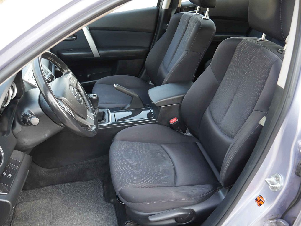 Mazda 6 2.0 i 