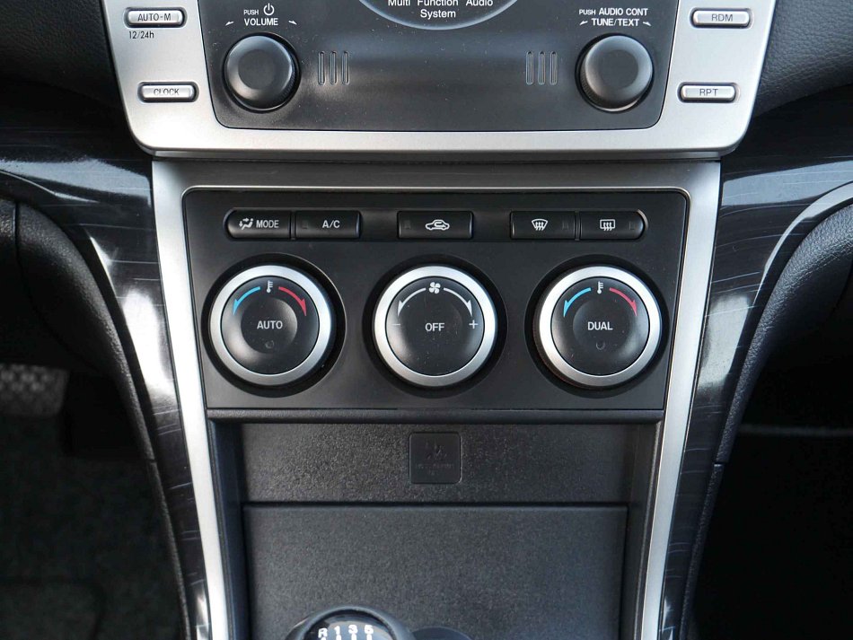 Mazda 6 2.0 i 