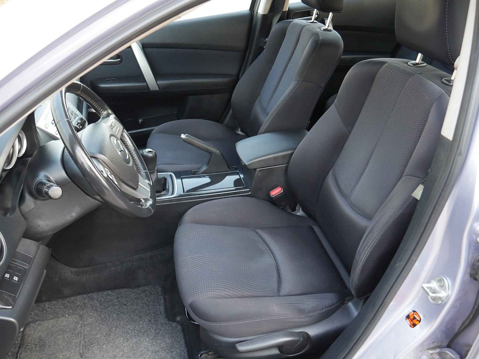 Mazda 6 2.0 i 