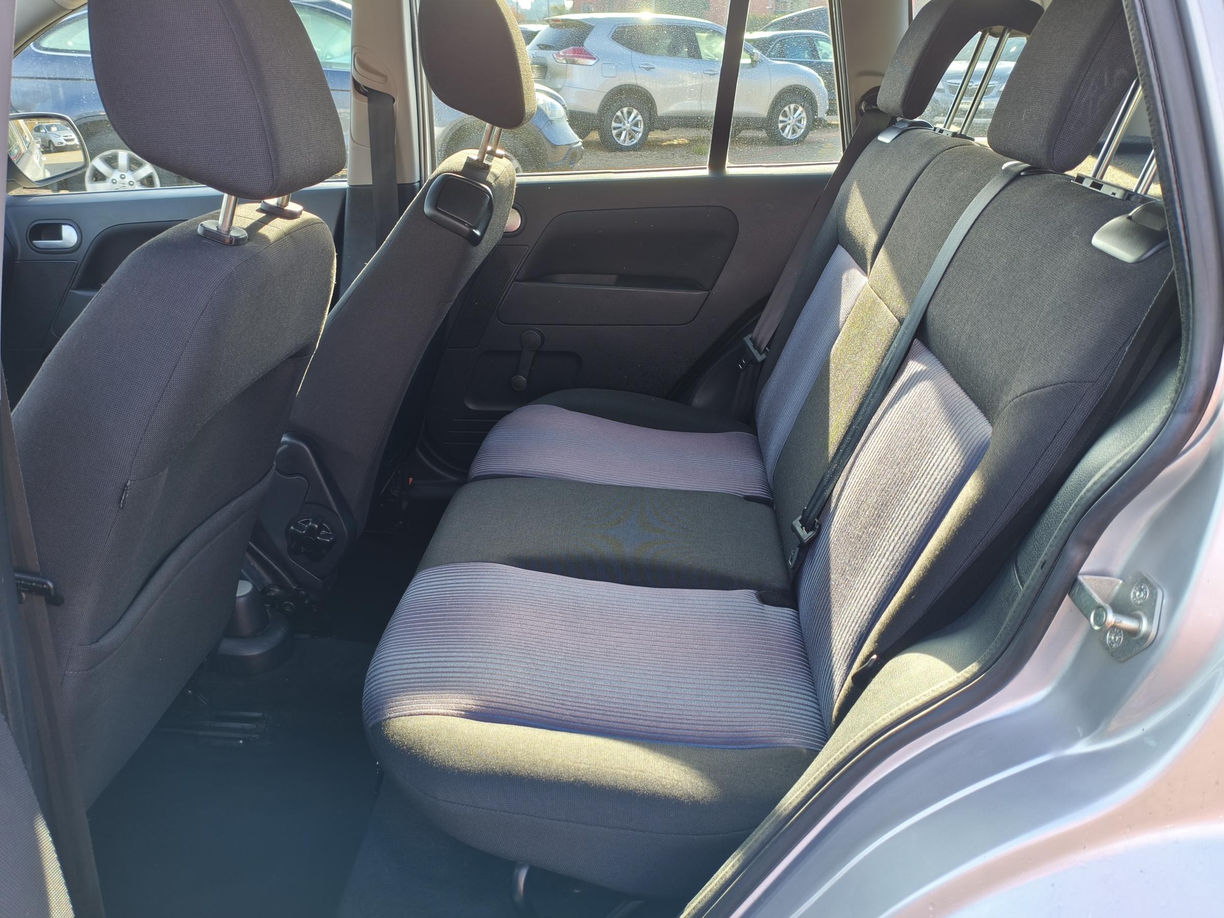 Ford Fusion, 2010 - pohled č. 10