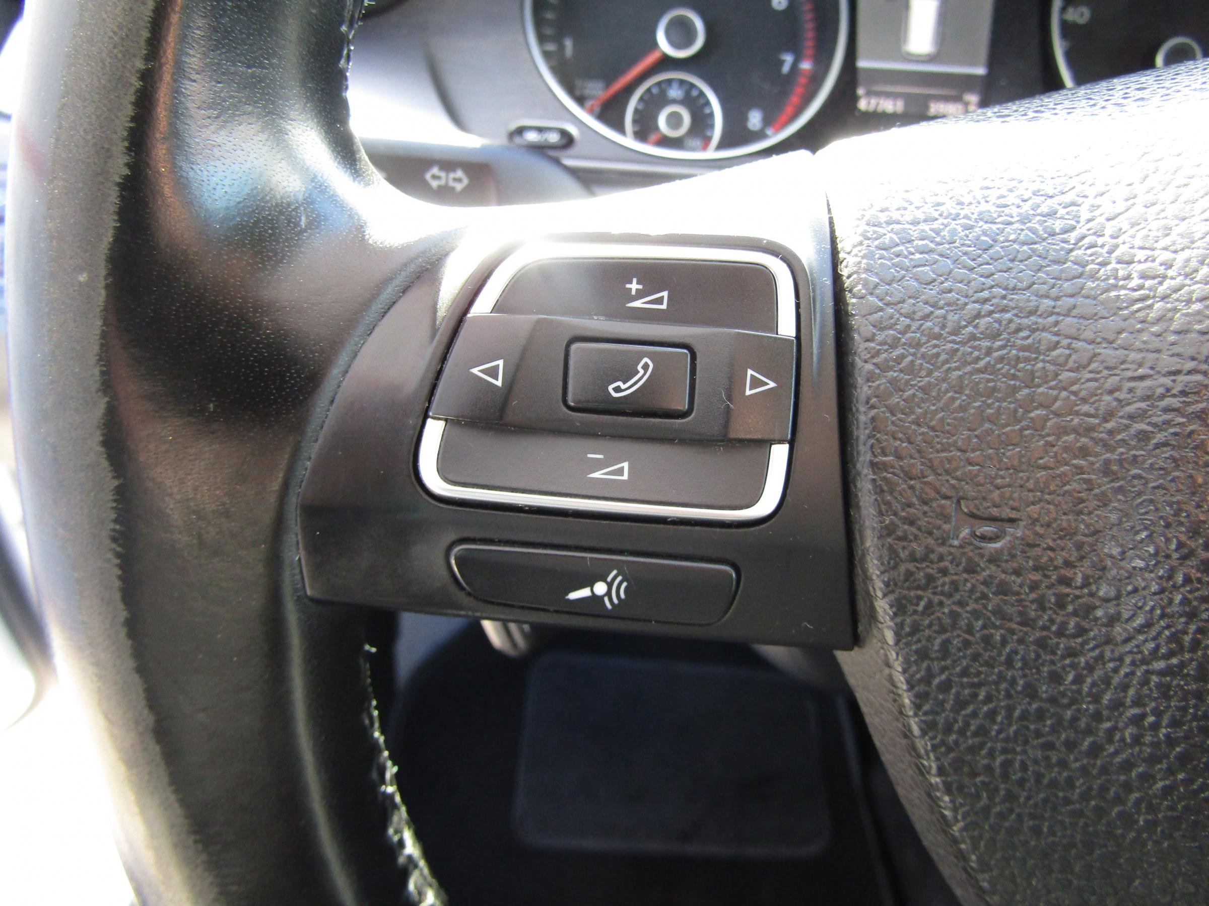 Volkswagen Passat, 2012 - pohled č. 13