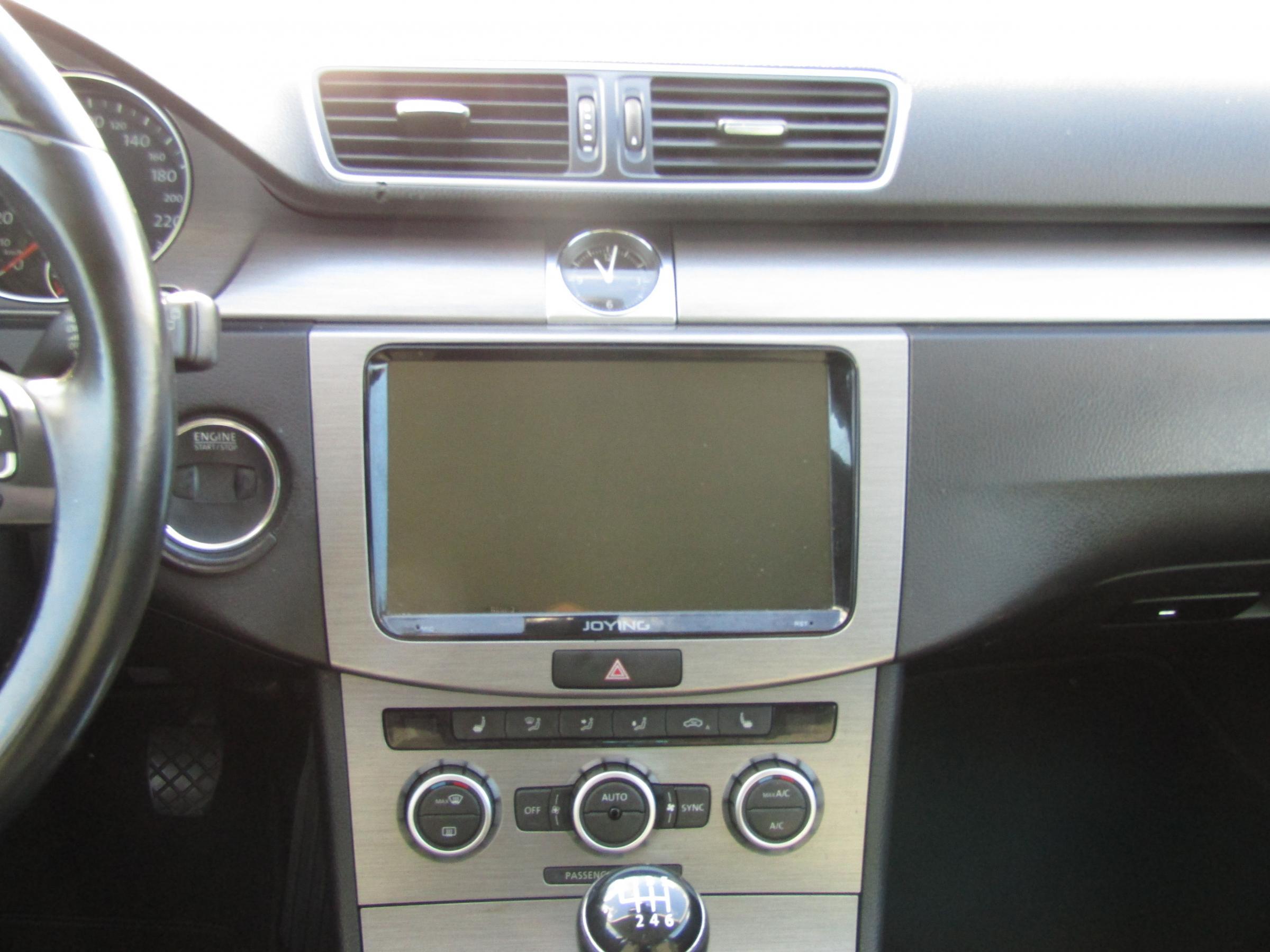 Volkswagen Passat, 2012 - pohled č. 15