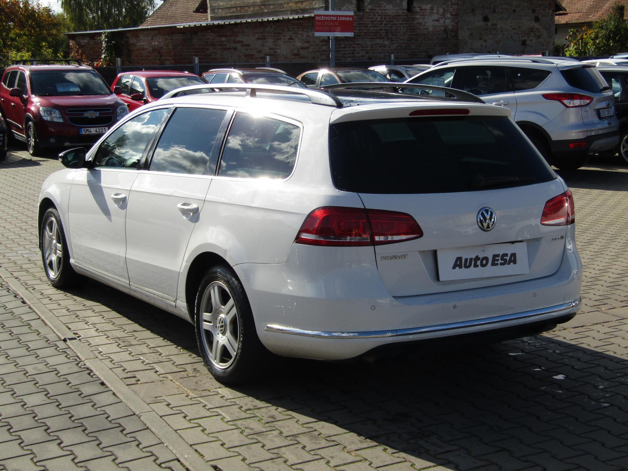 Volkswagen Passat, 2012 - pohled č. 6