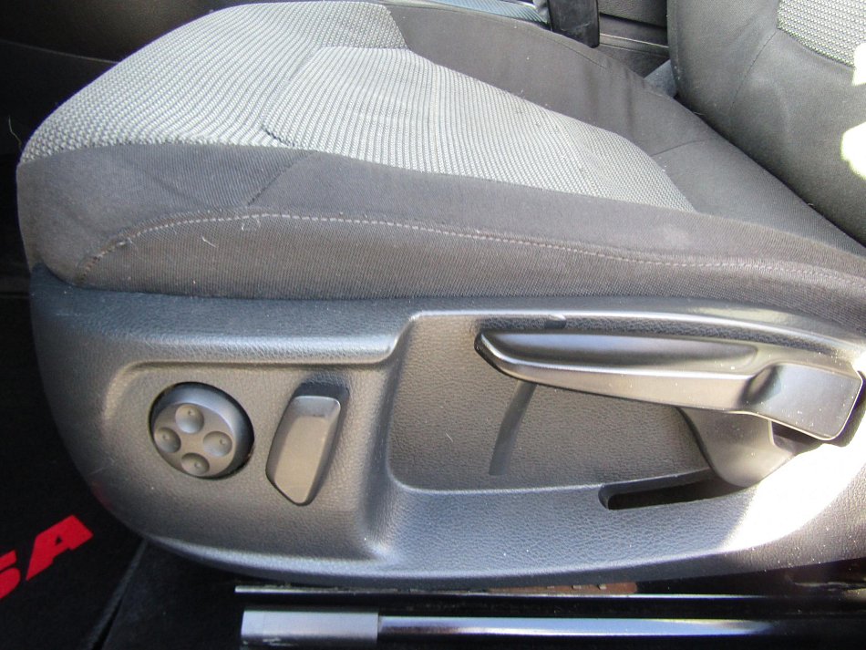 Volkswagen Passat 2.0 TSi 