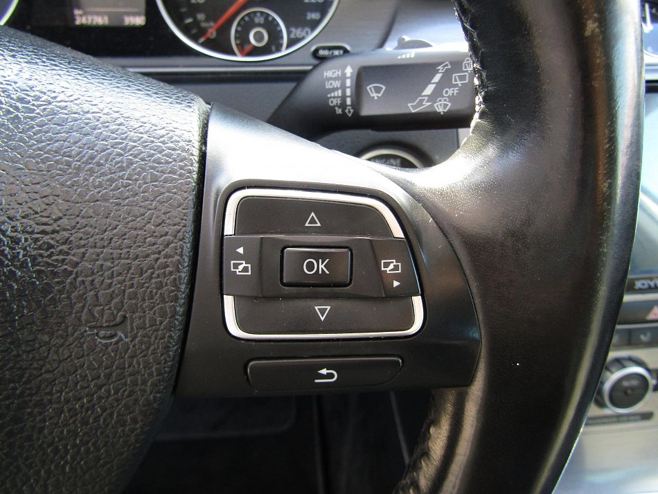 Volkswagen Passat 2.0 TSi 