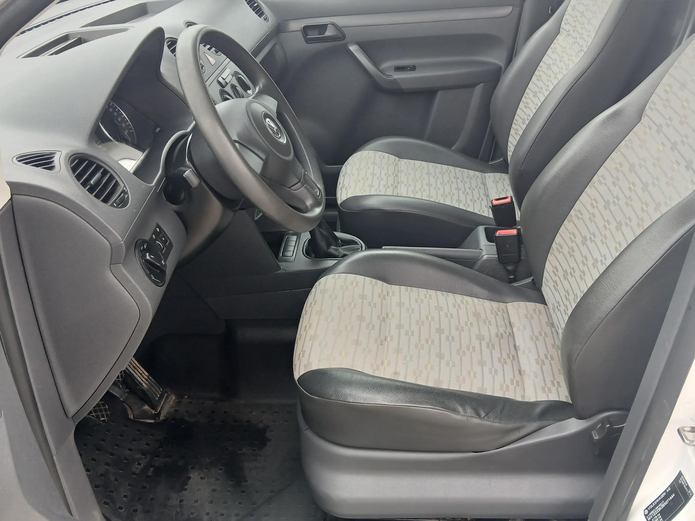 Volkswagen Caddy, 2013 - pohled č. 10