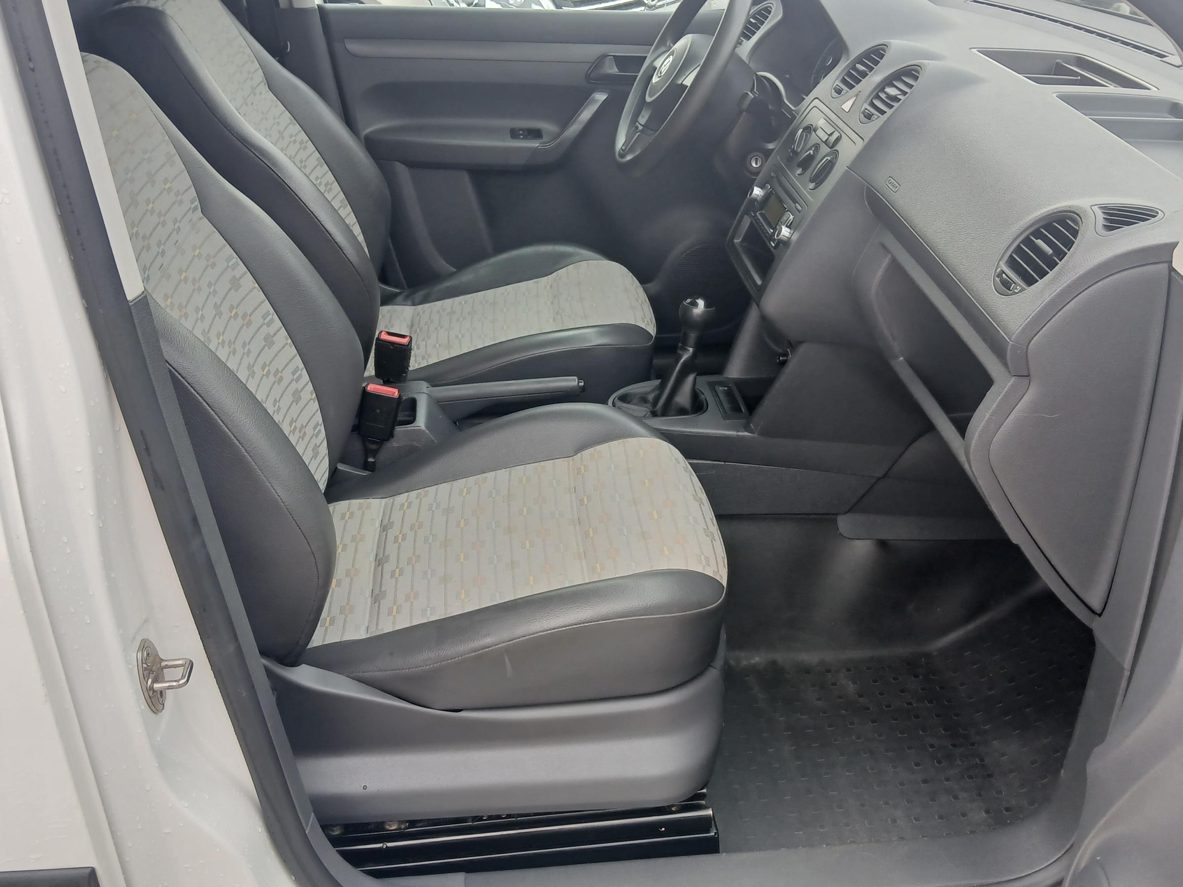 Volkswagen Caddy, 2013 - pohled č. 11