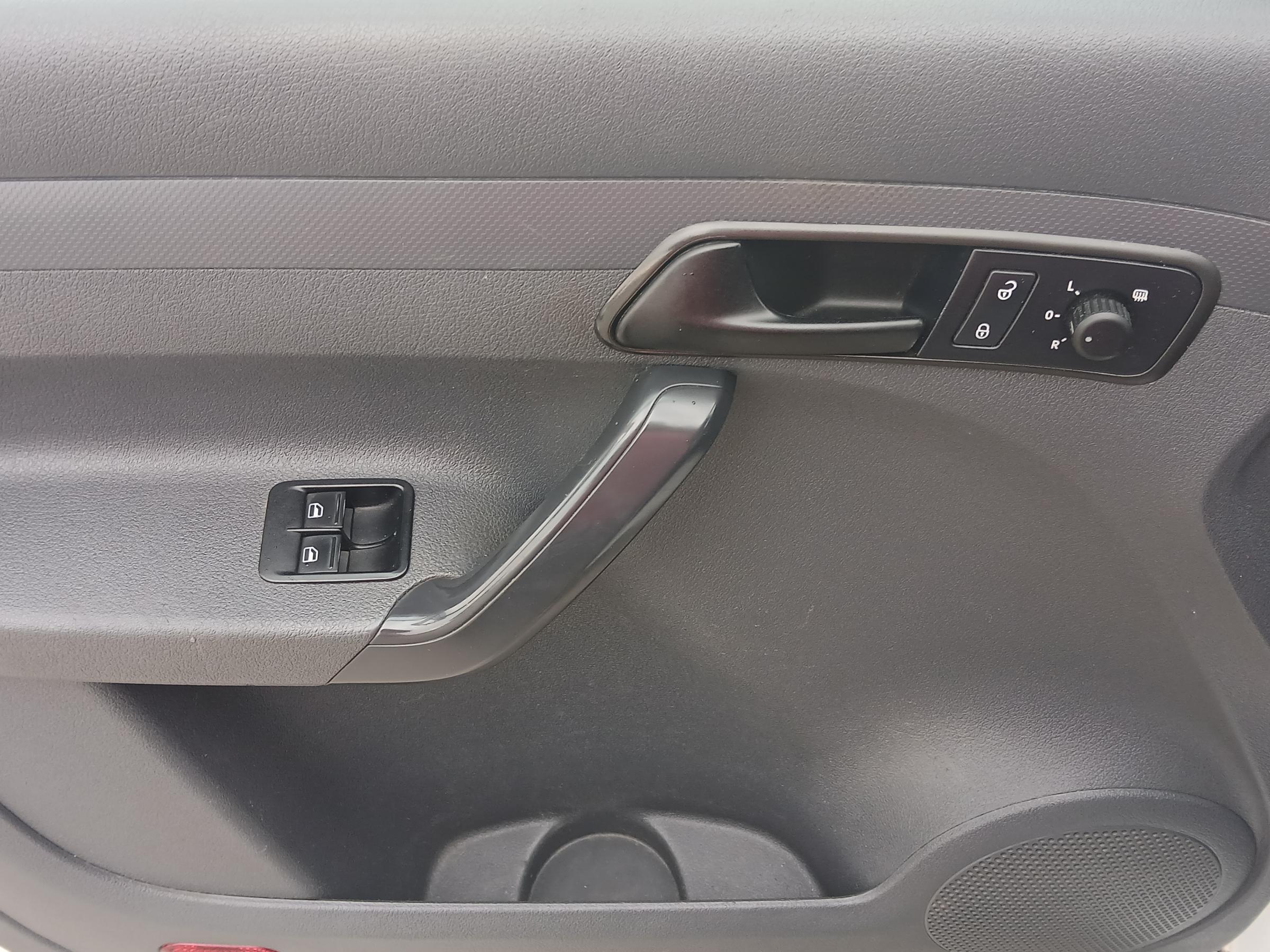 Volkswagen Caddy, 2013 - pohled č. 12