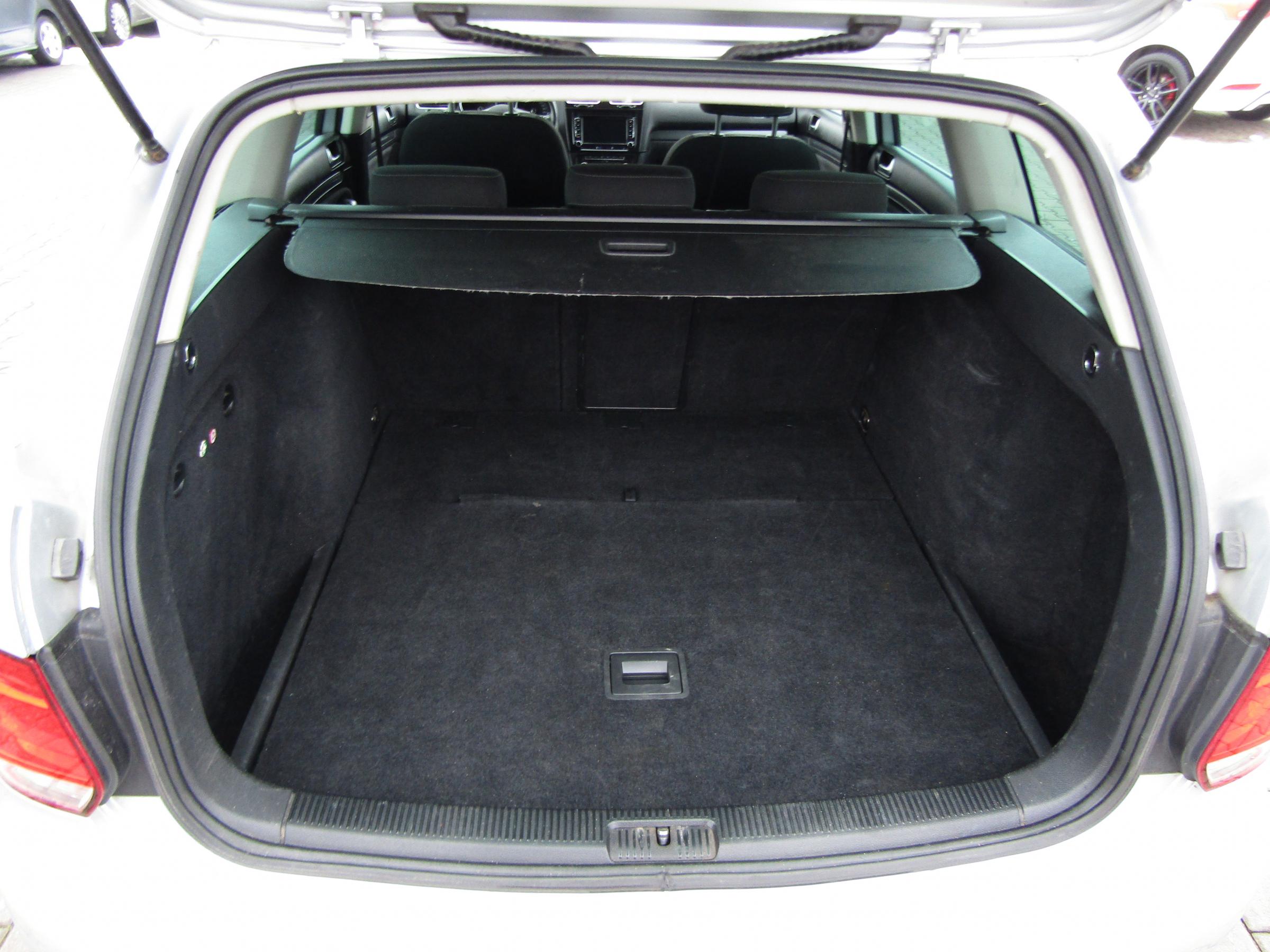 Volkswagen Golf, 2011 - pohled č. 7