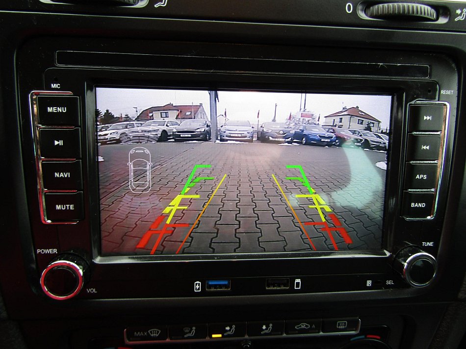 Volkswagen Golf 1.6 TDi 