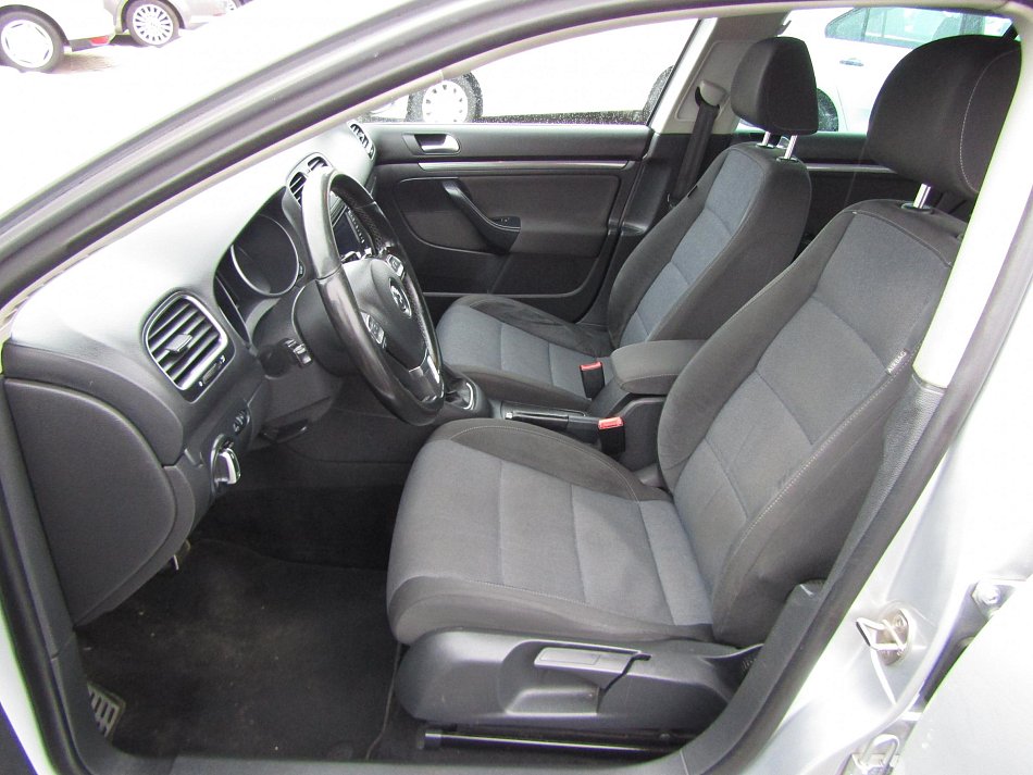 Volkswagen Golf 1.6 TDi 