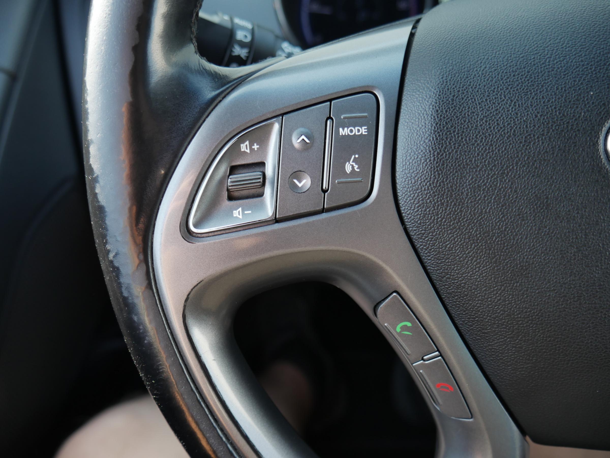 Hyundai ix35, 2014 - pohled č. 13