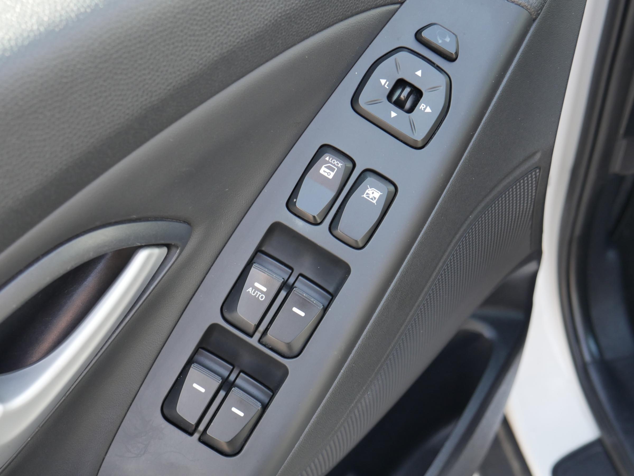 Hyundai ix35, 2014 - pohled č. 20