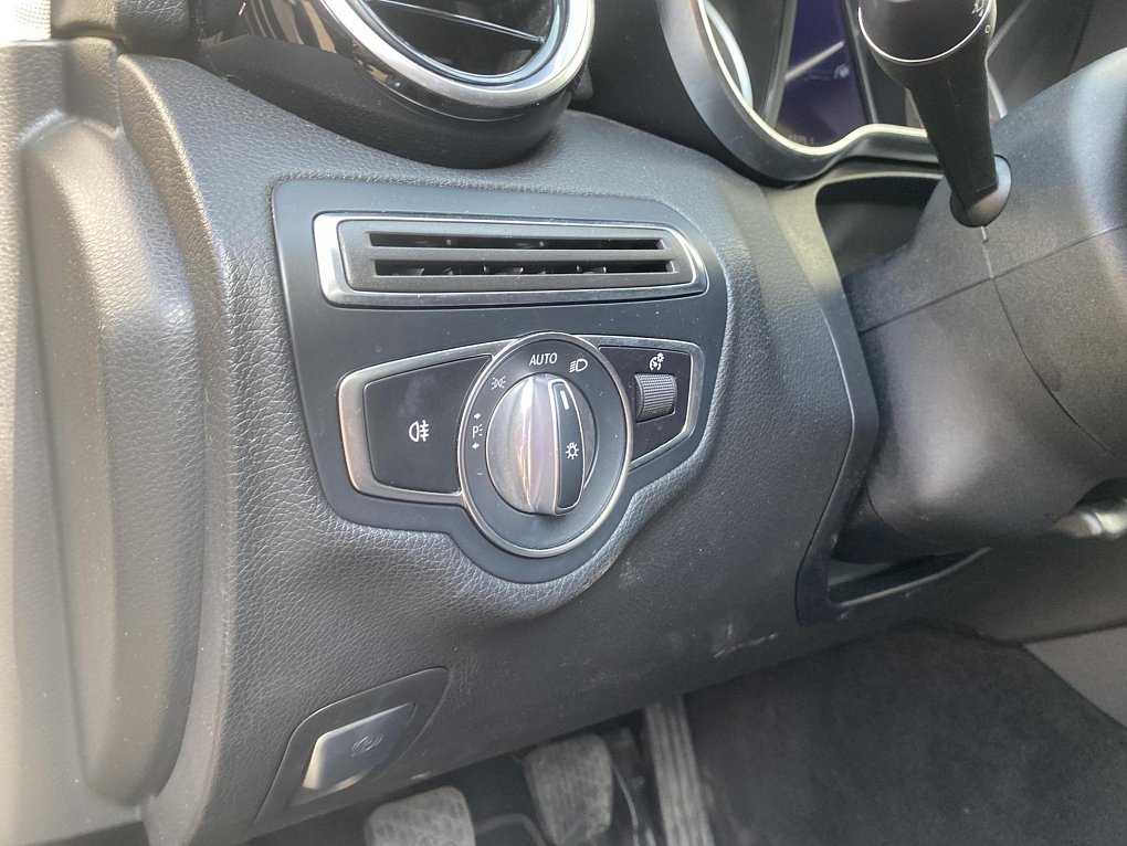 Mercedes-Benz Třída C 1.6i 