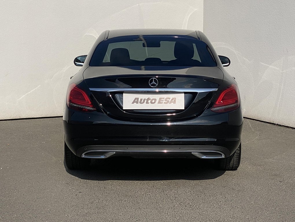 Mercedes-Benz Třída C 1.6i 