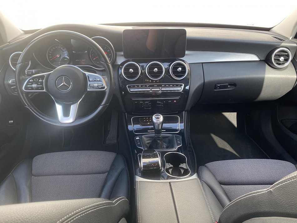 Mercedes-Benz Třída C 1.6i 