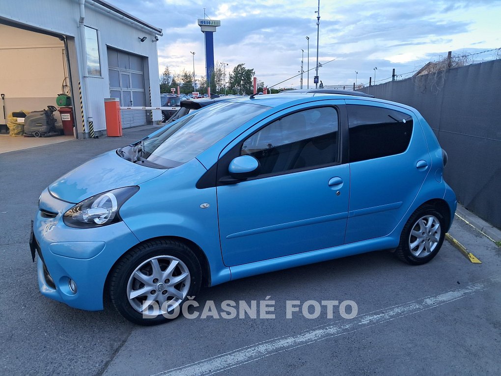 Toyota Aygo 1.0i 