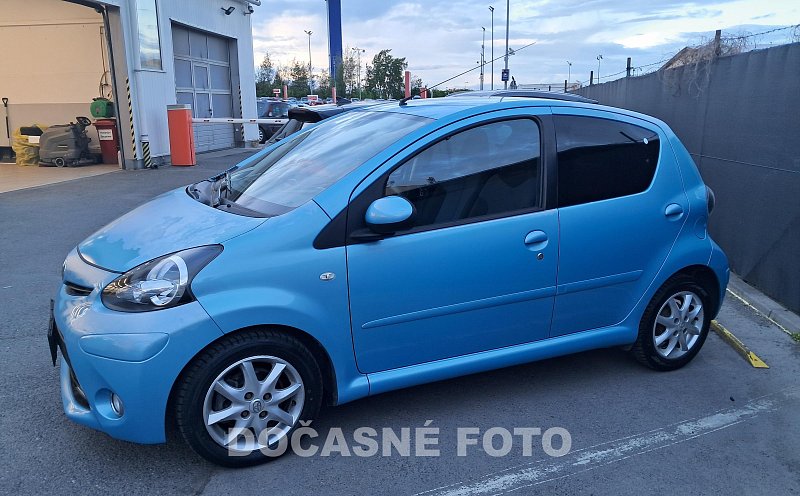 Toyota Aygo 1.0i 