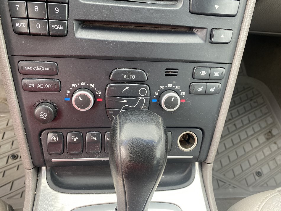 Volvo XC90 2.4 D5 Momentum